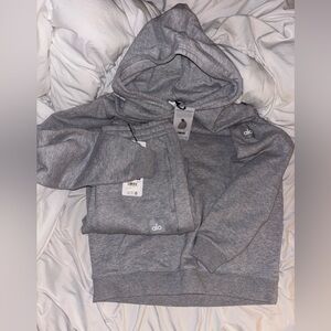 ALO Renown hoodie and sweatpants set